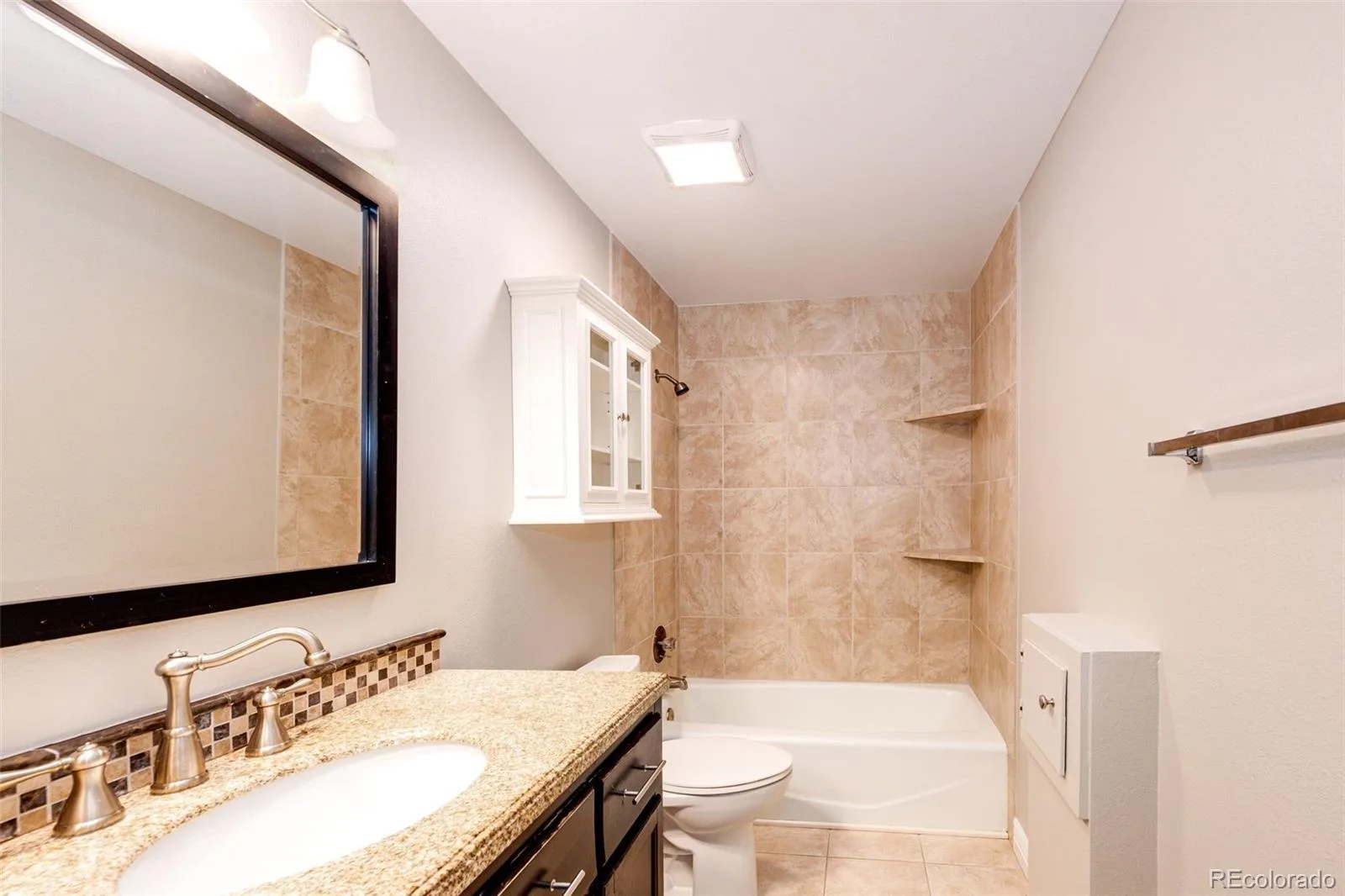 7338 S Hudson Way Littleton CO 80122 | MLS #REC8684978 08262026043215 1600 22
