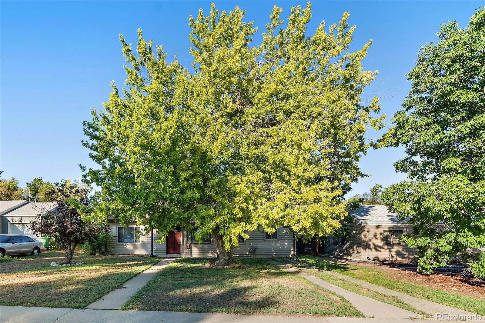 2865 S Fairfax Street Denver CO 80222 | MLS #REC8685661 08222026140207 1600 3