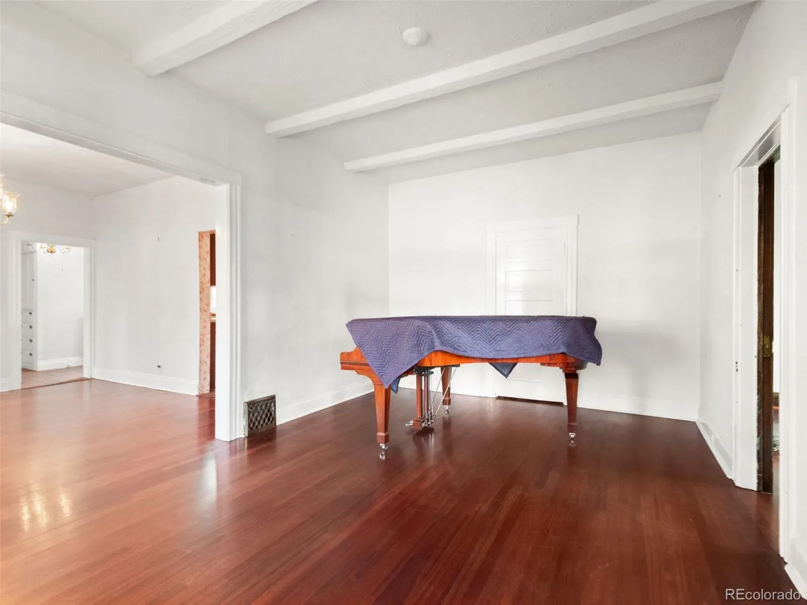 03272026040514 1600 10