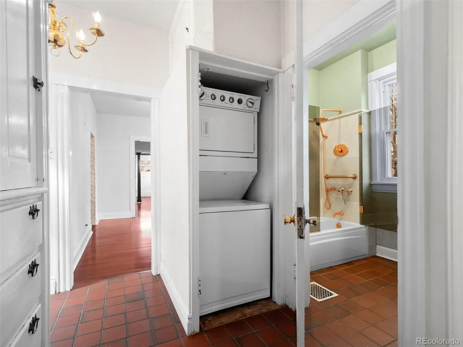 03272026040514 1600 19