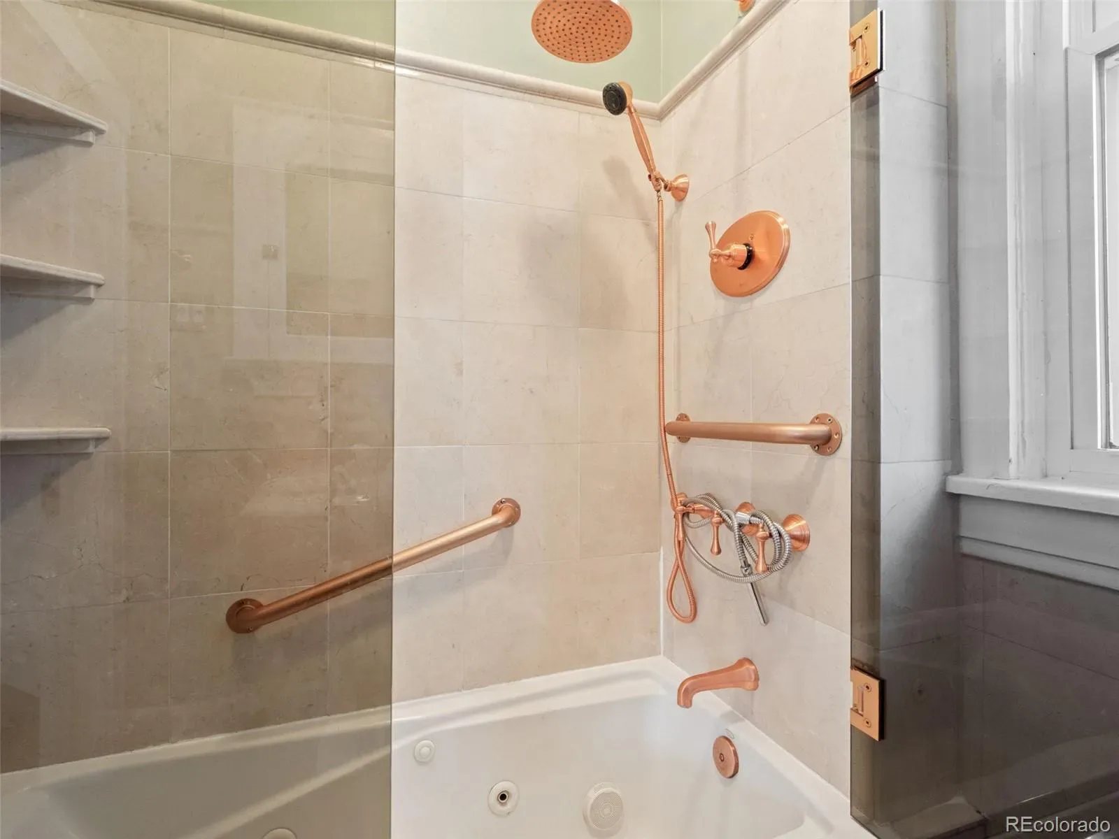 03272026040514 1600 20