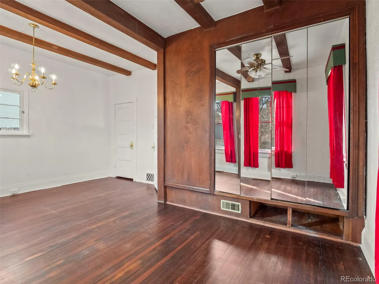 03272026040514 1600 22