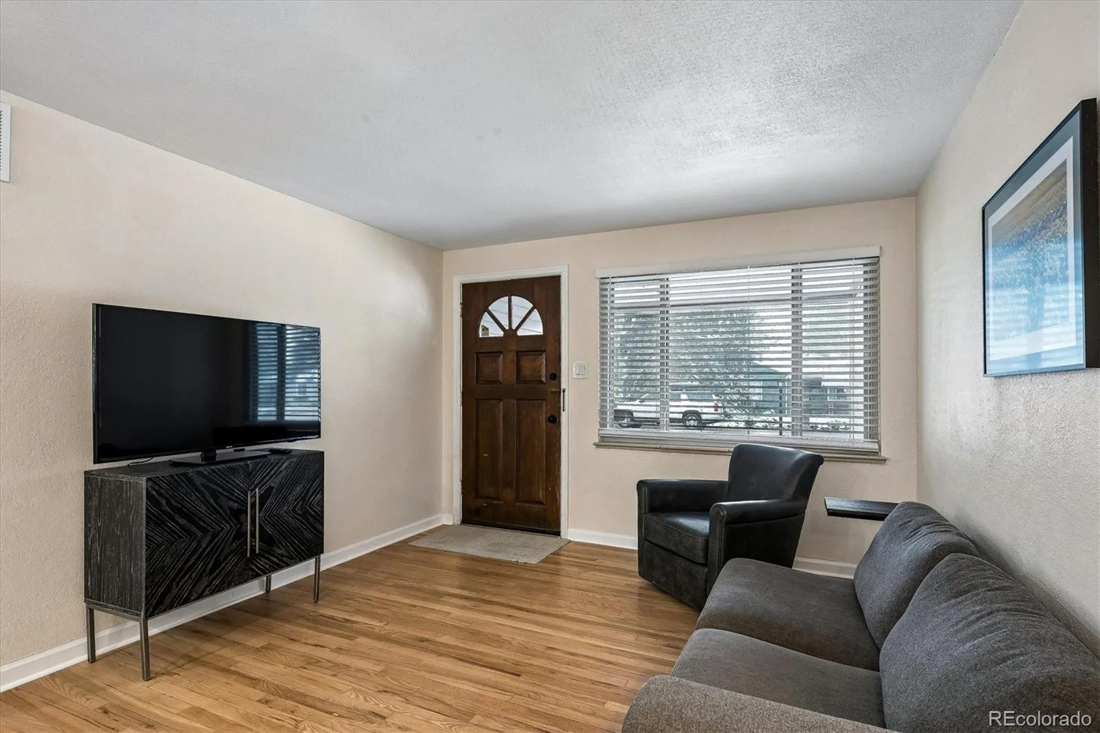 6300 W 46th Avenue Wheat Ridge CO 80033 MLS #REC8689403 04202026000102 1600 5