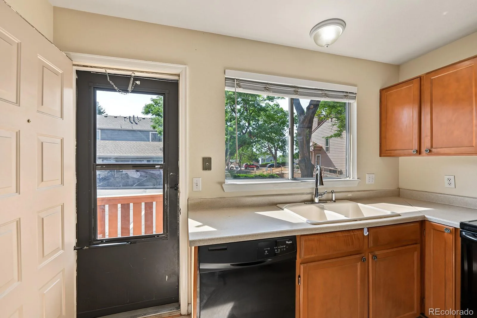 822 Summer Drive Highlands Ranch CO 80126 | MLS #REC8691549 08292026025630 1600 13