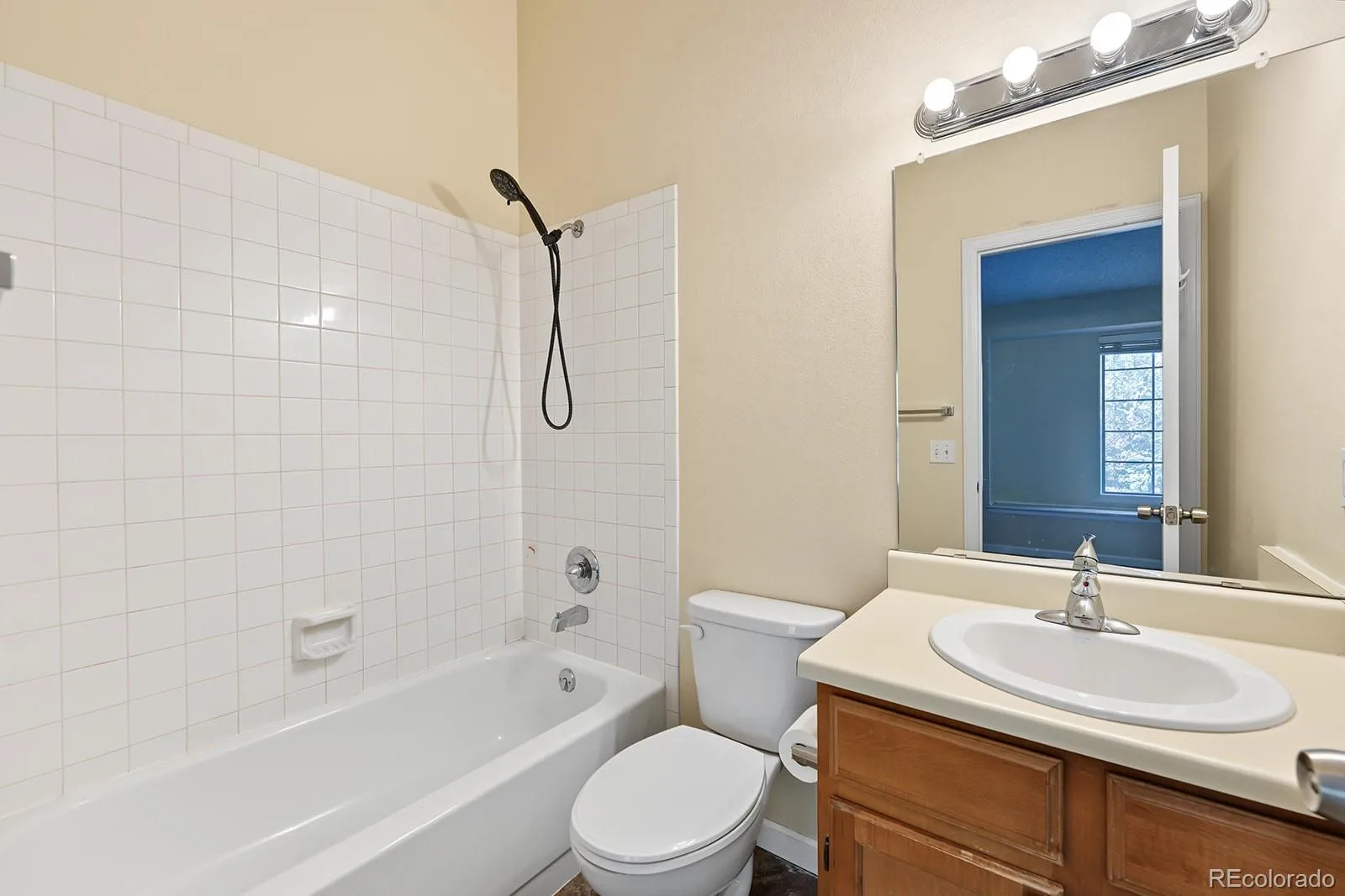 822 Summer Drive Highlands Ranch CO 80126 | MLS #REC8691549 08292026025630 1600 19