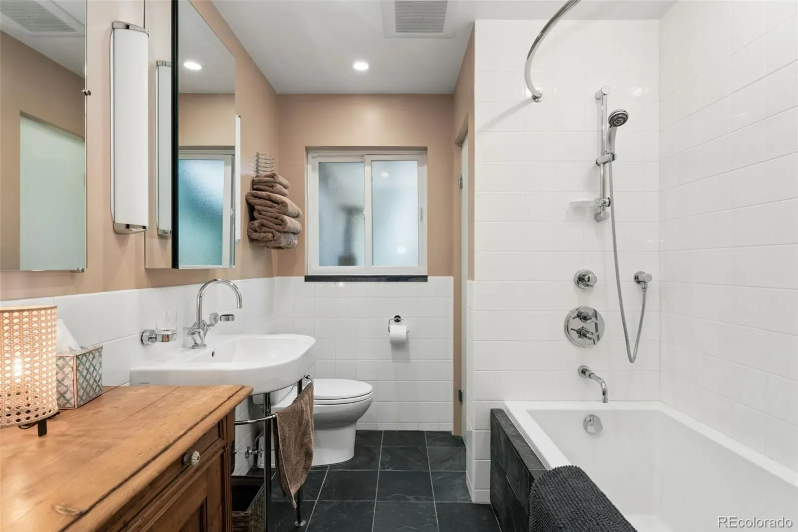 03312026193552 1600 21