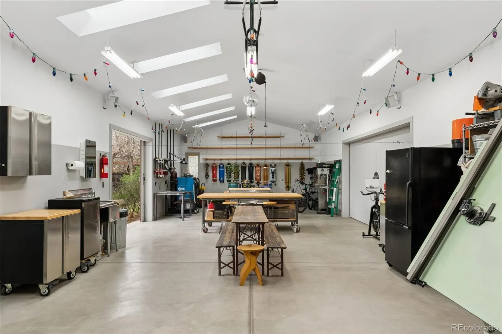 03312026193552 1600 25