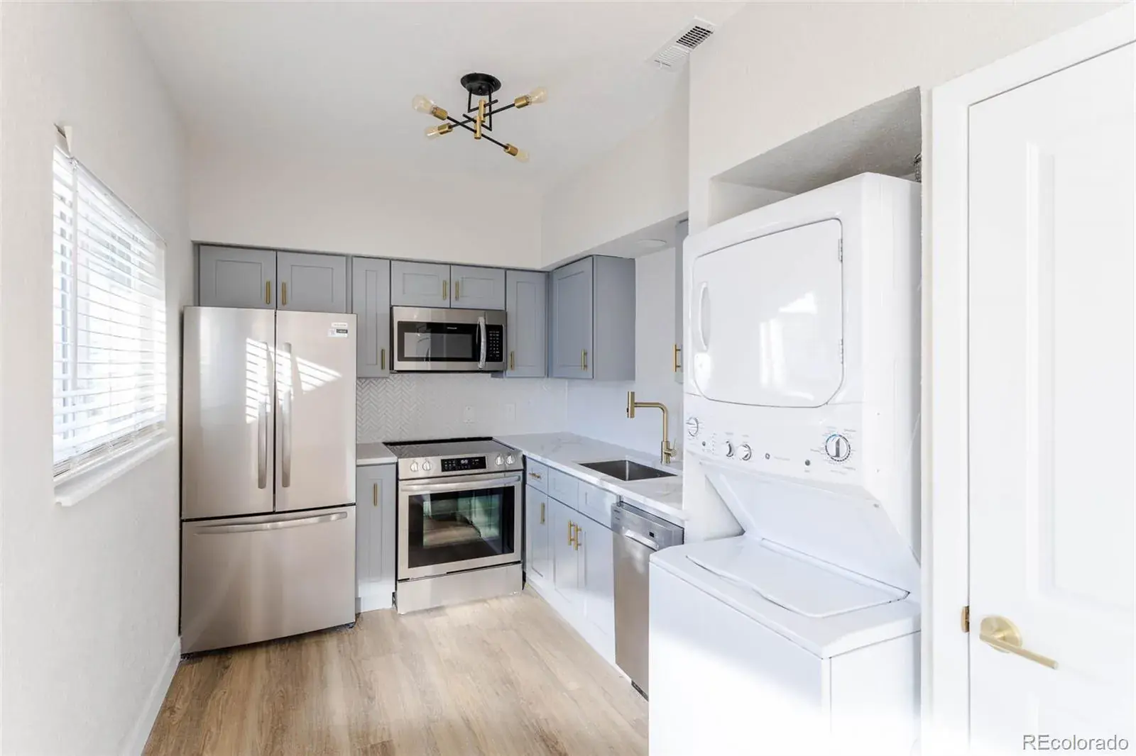 2446 N Ogden Street Denver CO 80205 MLS #REC8692395 01142026163650 1600 5