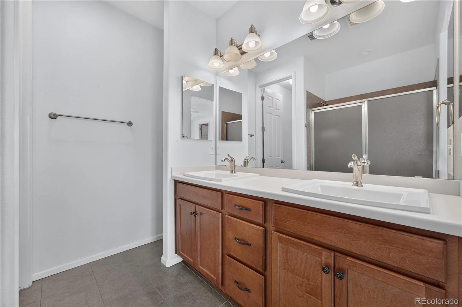25644 E Byers Drive Aurora CO 80018 | MLS #REC8694924 08122026152530 1600 19