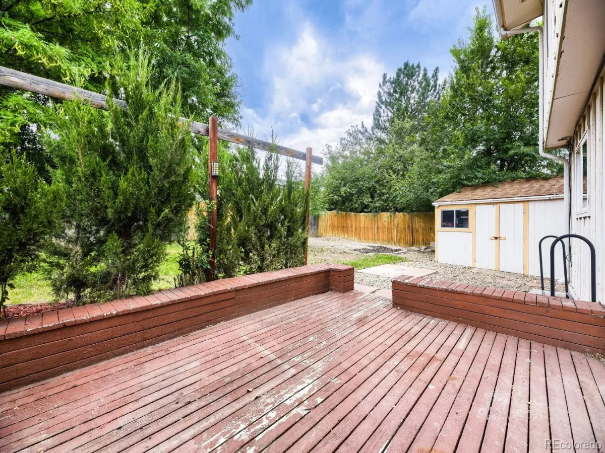 554 S Kittredge Way Aurora CO 80017 | MLS #REC8697142 08202026022757 1200 25