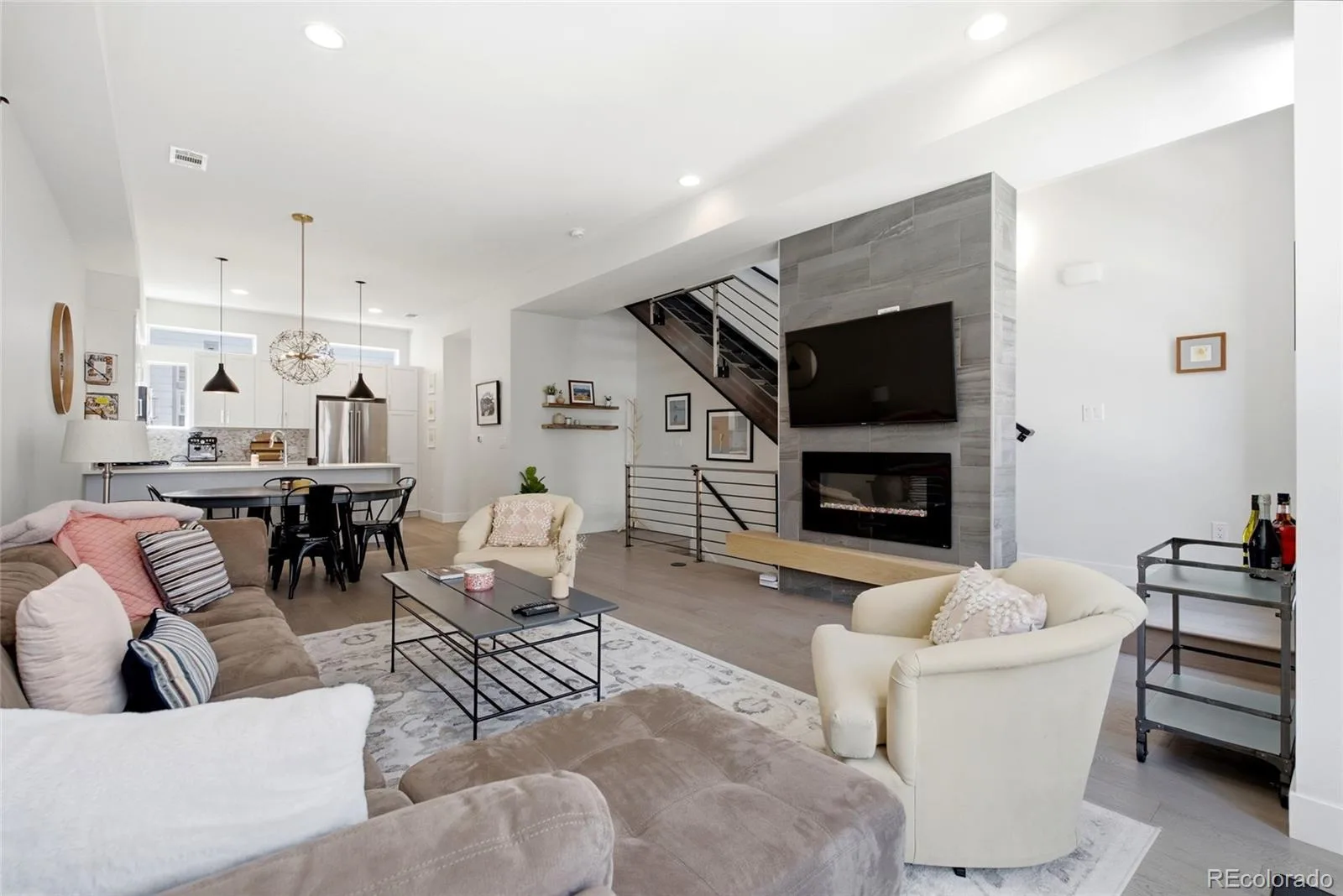 4055 W Conejos Place Denver CO 80204 MLS #REC8697584 06172026003802 1600 10