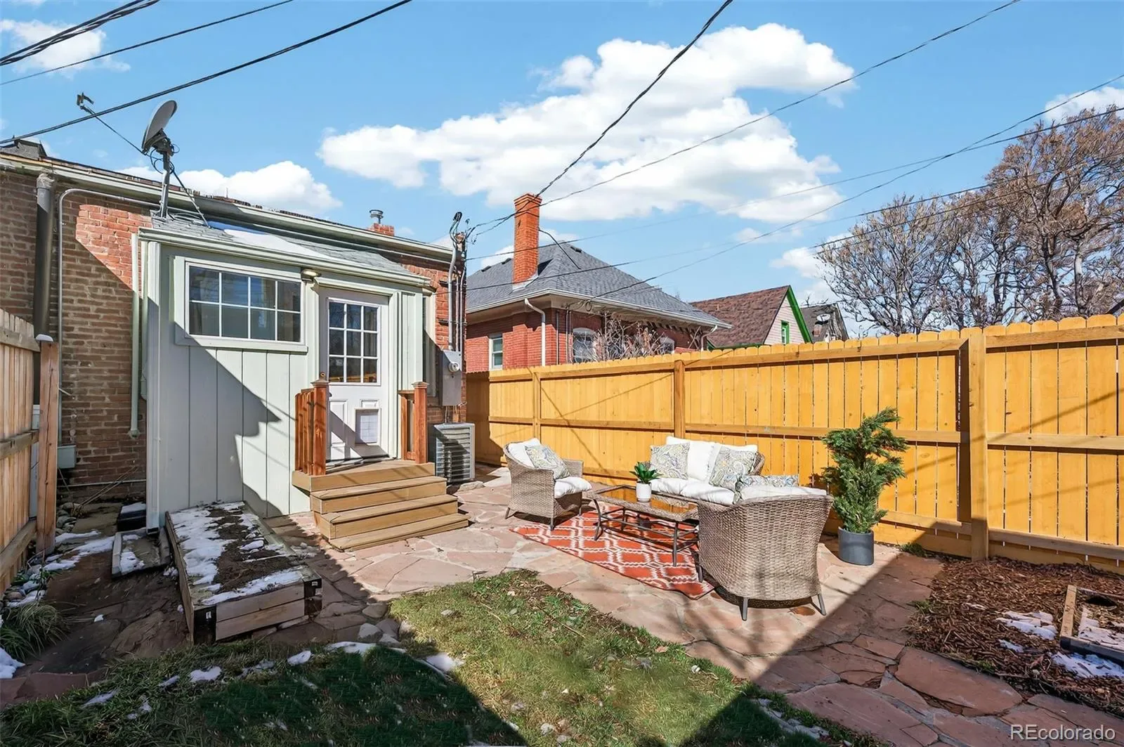 03112026220610 1600 32