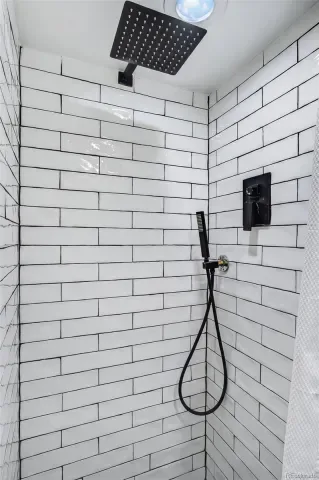 03112026220610 640 30