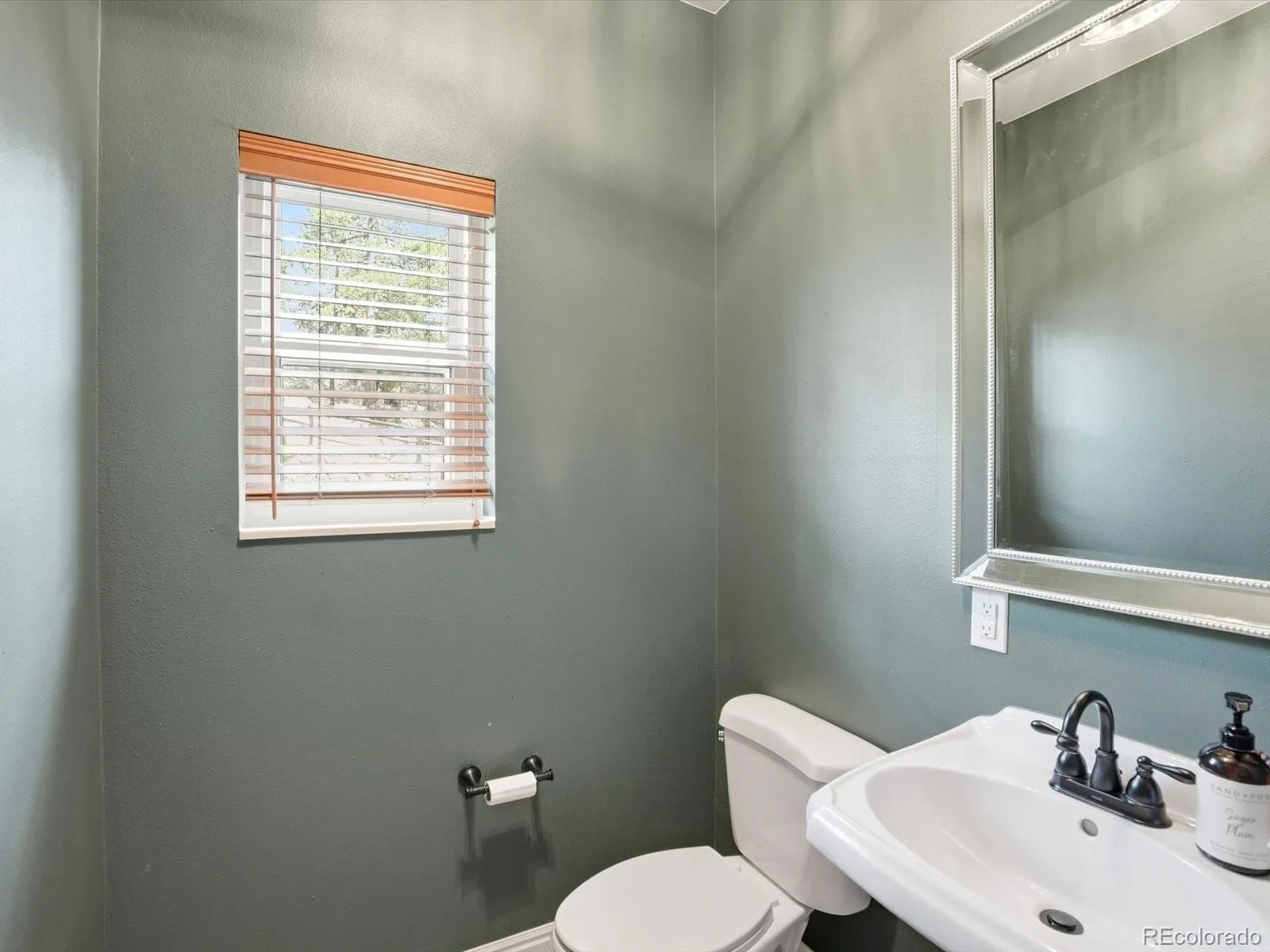 7540 S Homesteader Drive Morrison CO 80465 | MLS #REC8701586 04082026234605 1600 27