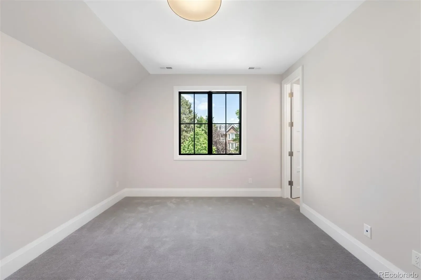 03272026165340 1600 28