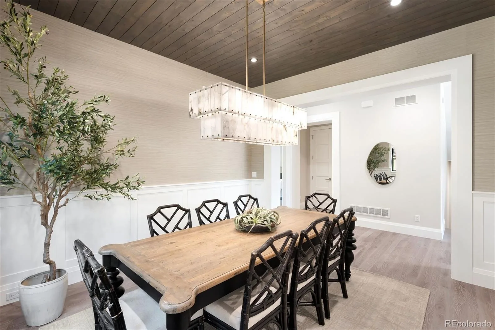 2237 S Madison Street Denver CO 80210 MLS #REC8702043 06012026191340 1600 13