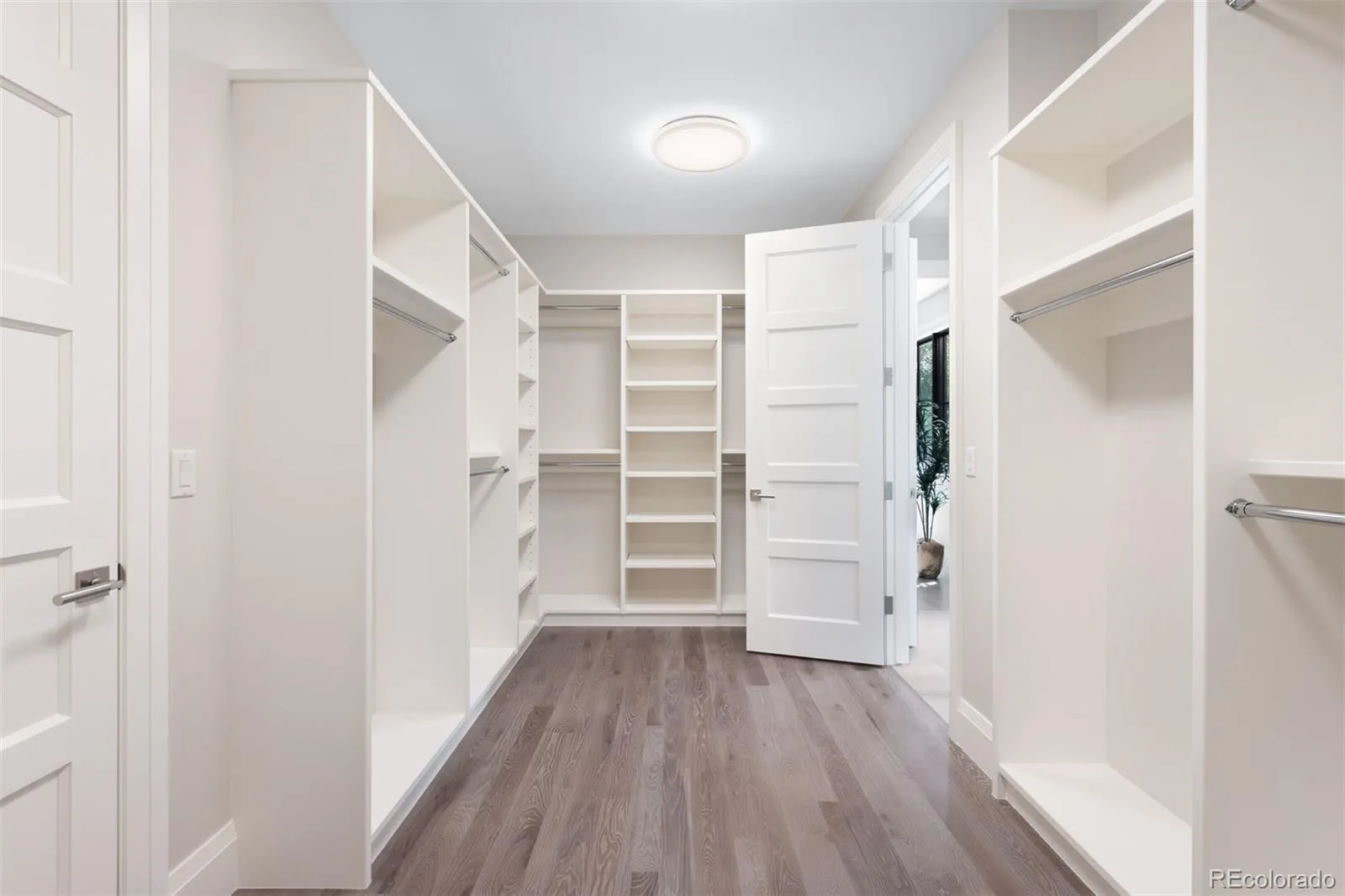 2237 S Madison Street Denver CO 80210 MLS #REC8702043 06012026191340 1600 25