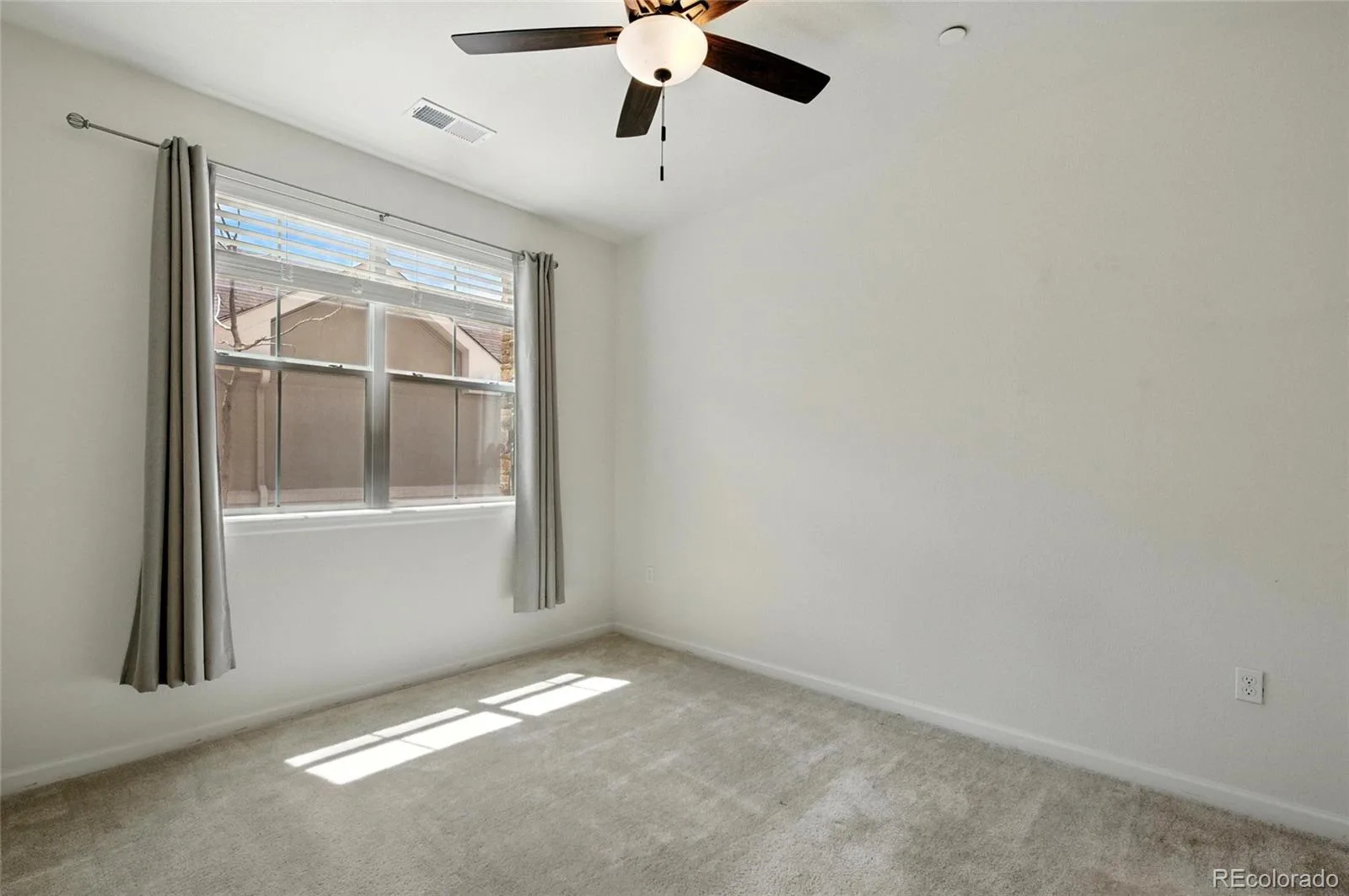 1881 S Dunkirk Street #106 Aurora CO 80017 | MLS #REC8702482 09222026081752 1600 11