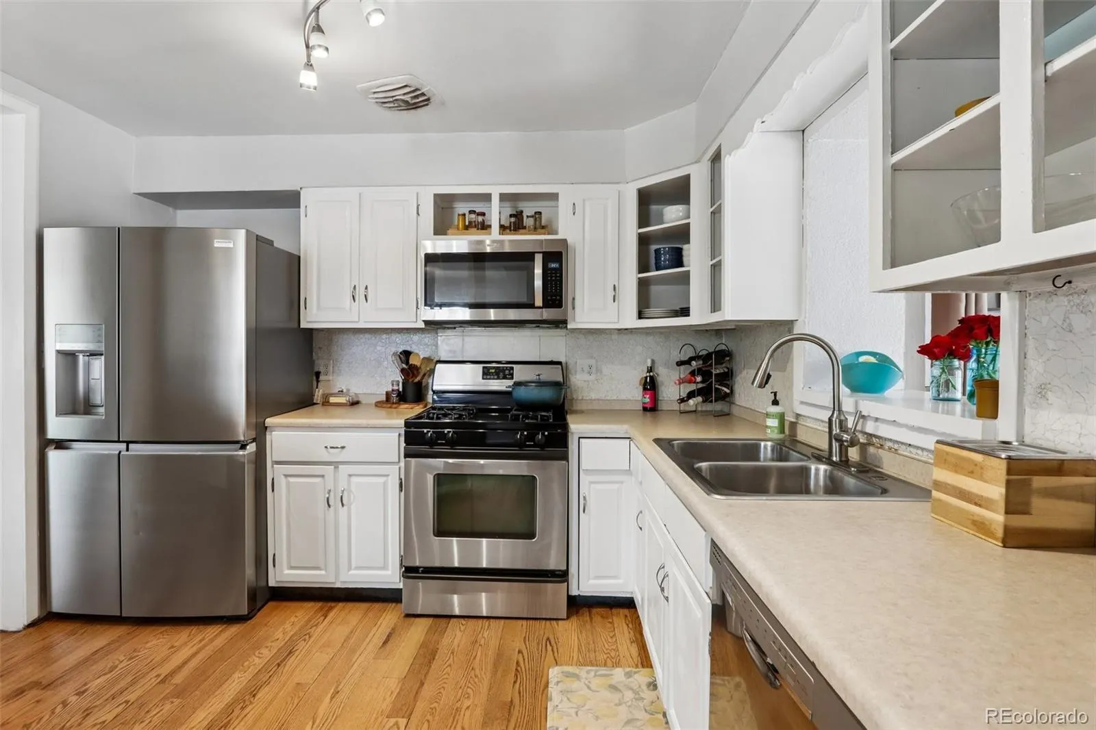 1694 S Wolff Street Denver CO 80219 MLS #REC8703844 05282026122343 1600 11