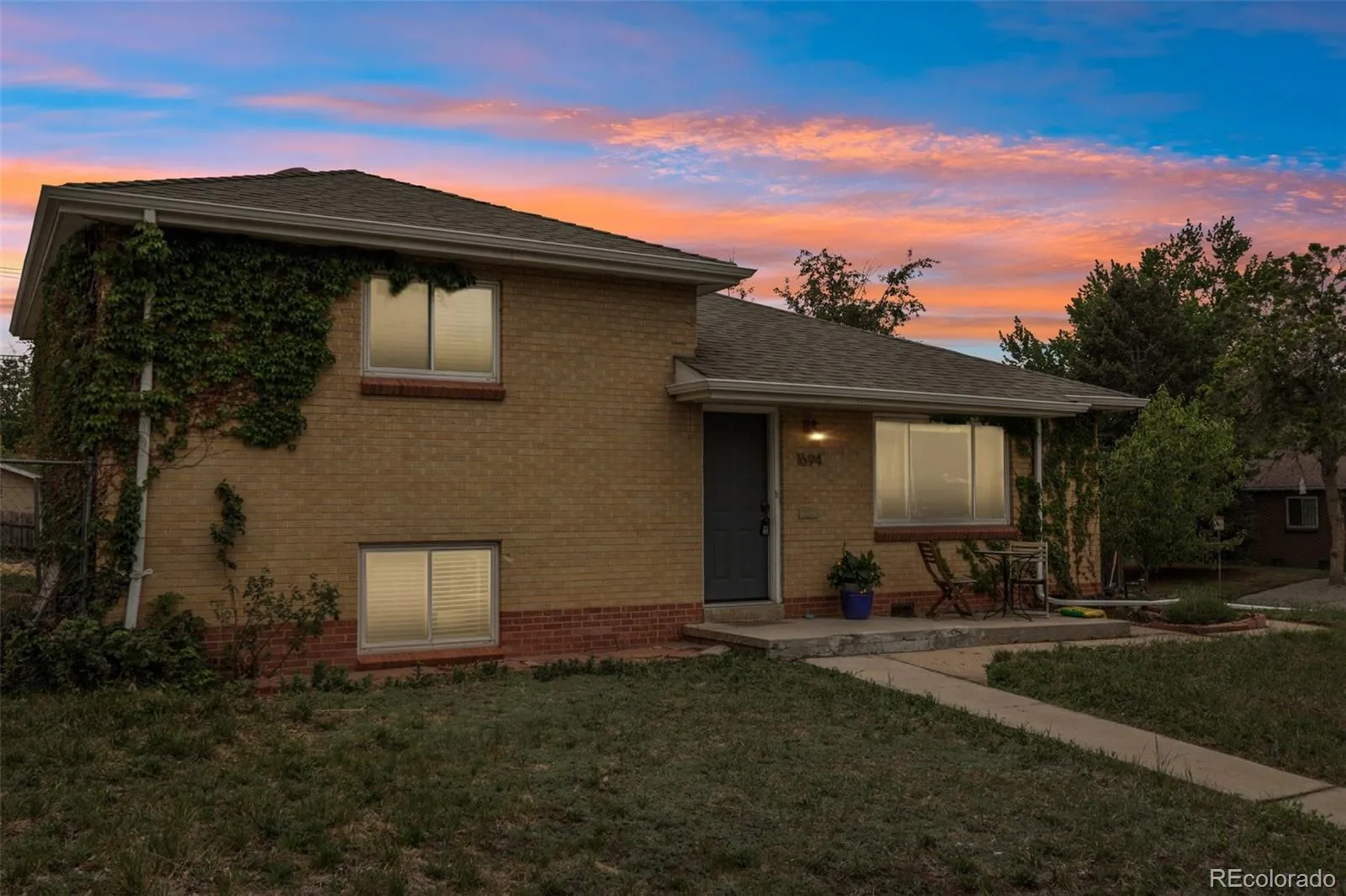 1694 S Wolff Street Denver CO 80219 MLS #REC8703844 05282026122343 1600 39