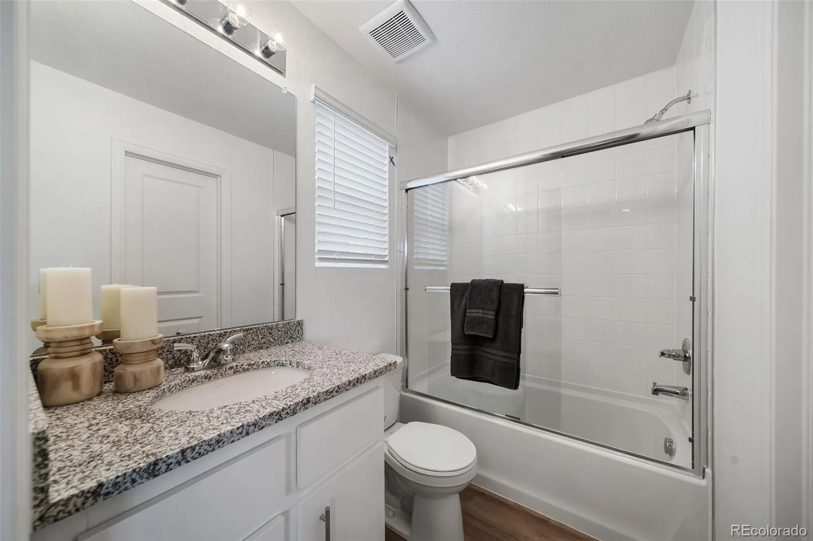 10038 Revere Court Commerce City CO 80022 | MLS #REC8703944 06182026190935 1600 22