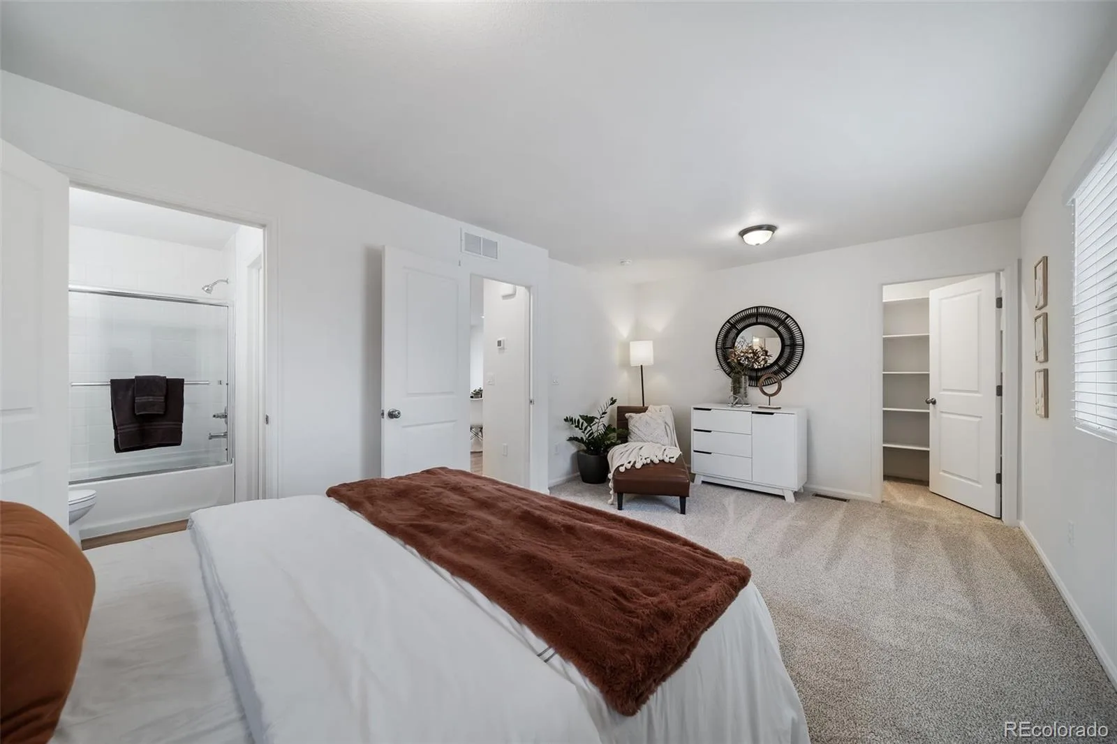 10038 Revere Court Commerce City CO 80022 | MLS #REC8703944 06182026190935 1600 24