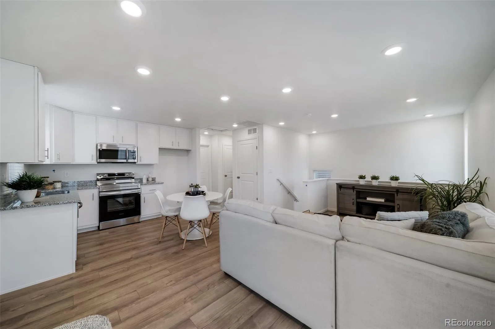 10038 Revere Court Commerce City CO 80022 | MLS #REC8703944 06182026190935 1600 7