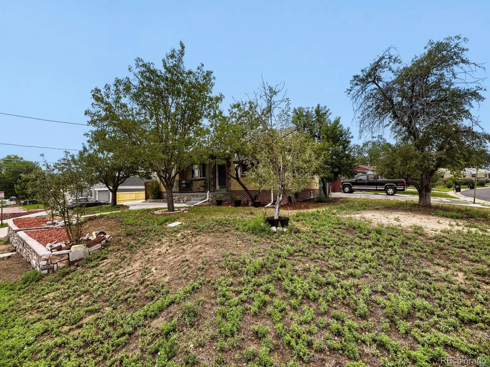 2551 W Arkansas Avenue Denver CO 80219 | MLS #REC8704170 08202026220031 1600 19