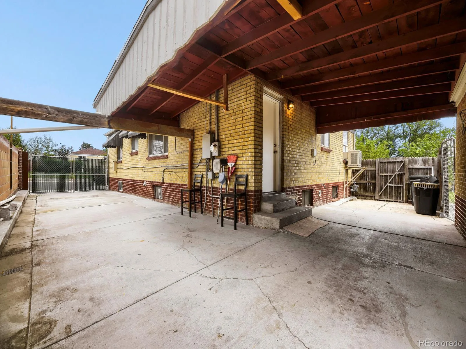 2551 W Arkansas Avenue Denver CO 80219 | MLS #REC8704170 08202026220031 1600 27