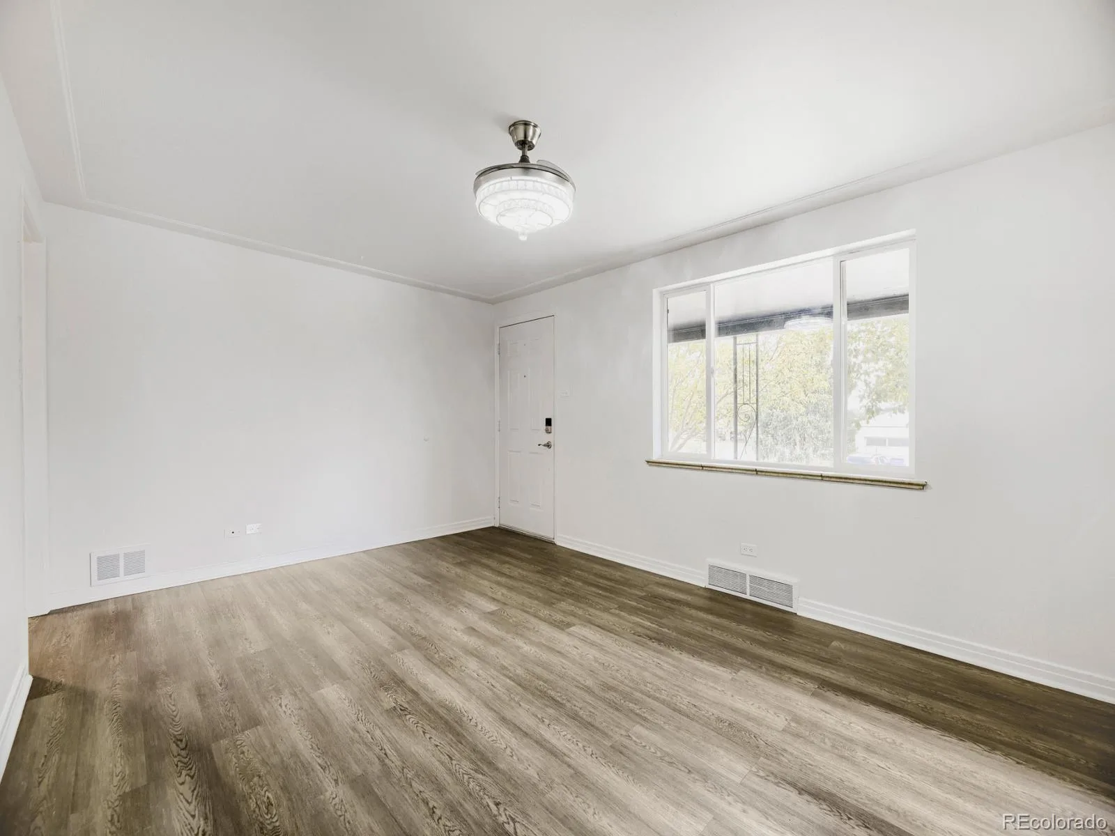 2551 W Arkansas Avenue Denver CO 80219 | MLS #REC8704170 08202026220031 1600 7