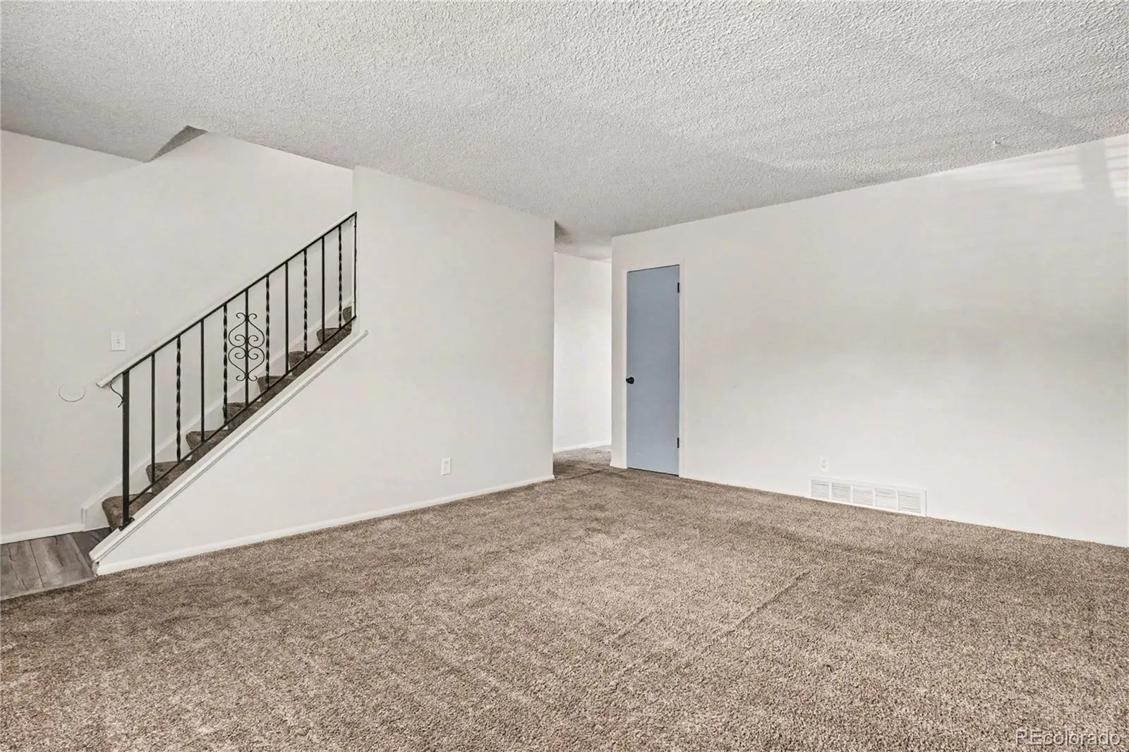 1345 Sable Boulevard Aurora CO 80011 | MLS #REC8704762 05192026170119 1600 6