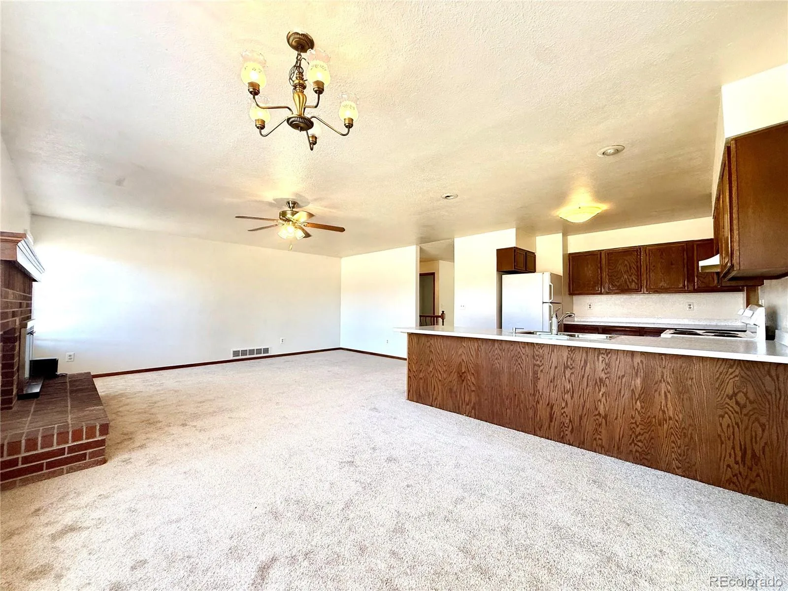 17449 E Asbury Circle Aurora CO 80013 | MLS #REC8705597 08162026162644 1600 10