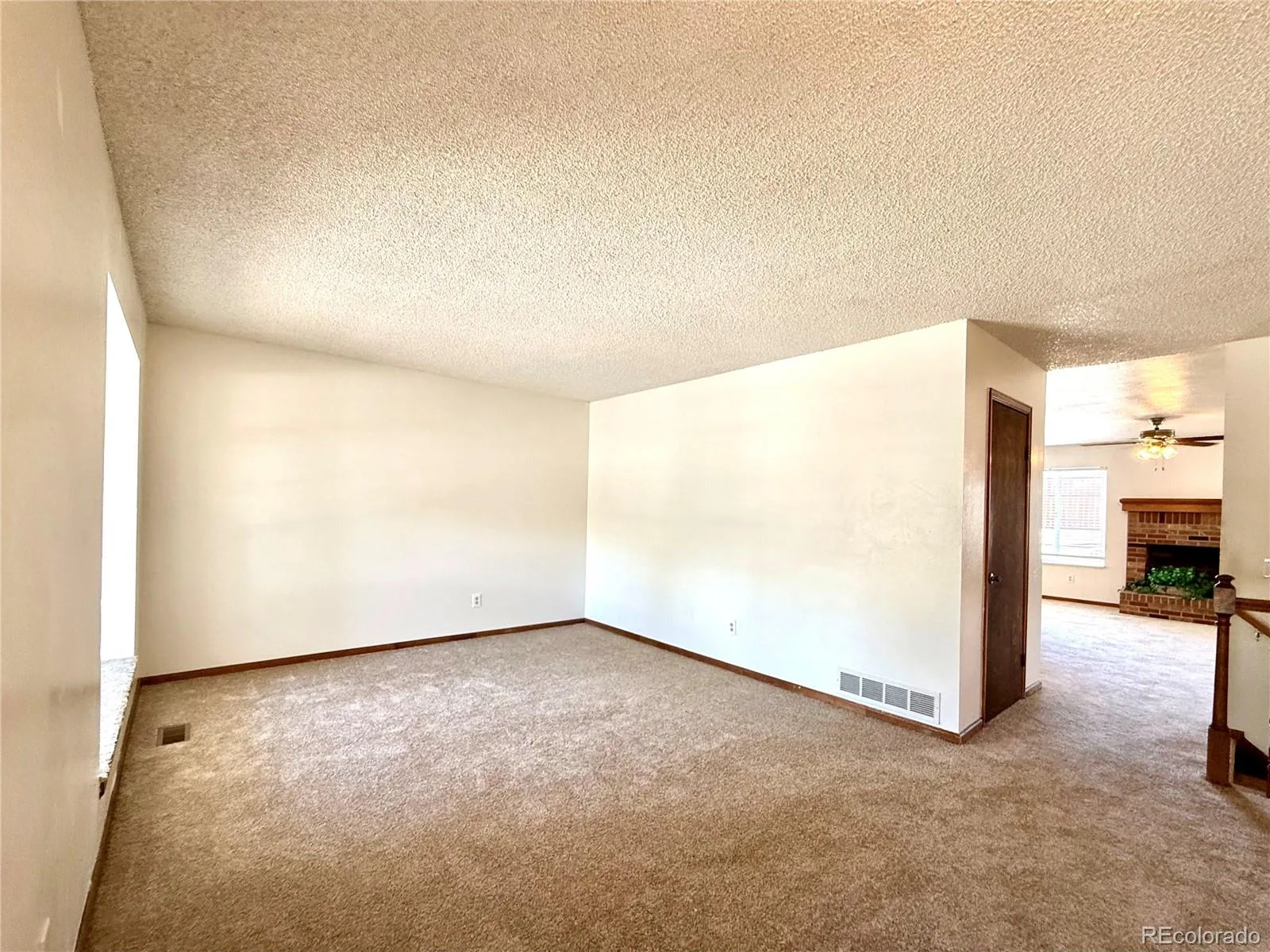 17449 E Asbury Circle Aurora CO 80013 | MLS #REC8705597 08162026162644 1600 6