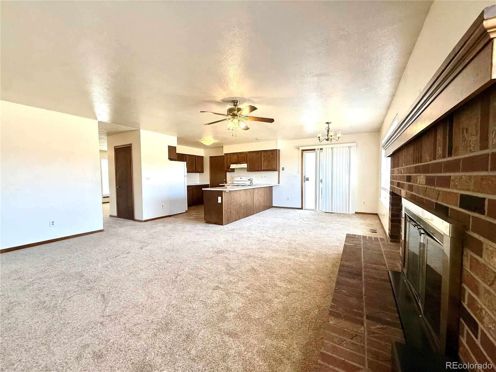 17449 E Asbury Circle Aurora CO 80013 | MLS #REC8705597 08162026162644 1600 9
