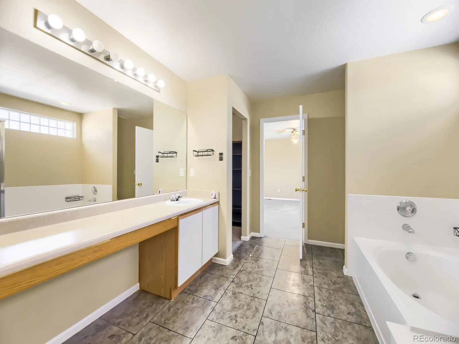 5125 Orleans Court Denver CO 80249 | MLS #REC8706032 10142026155334 1600 15