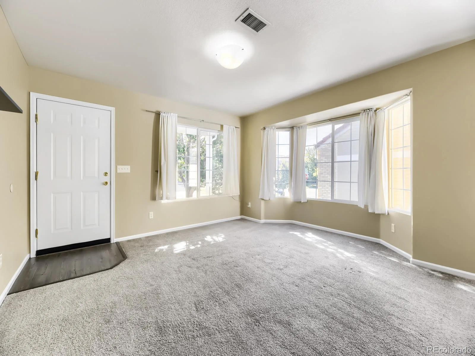 5125 Orleans Court Denver CO 80249 | MLS #REC8706032 10142026155334 1600 3