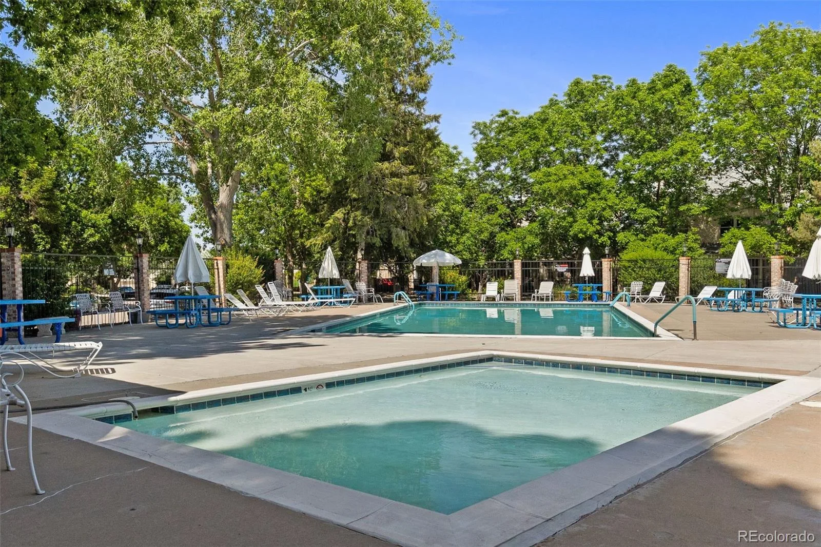 7617 S Cove Circle Centennial CO 80122 | MLS #REC8706465 06252026142559 1600 32