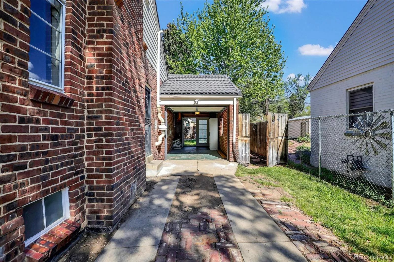 1230 Magnolia Street Denver CO 80220 MLS #REC8708334 05052026070622 1600 34