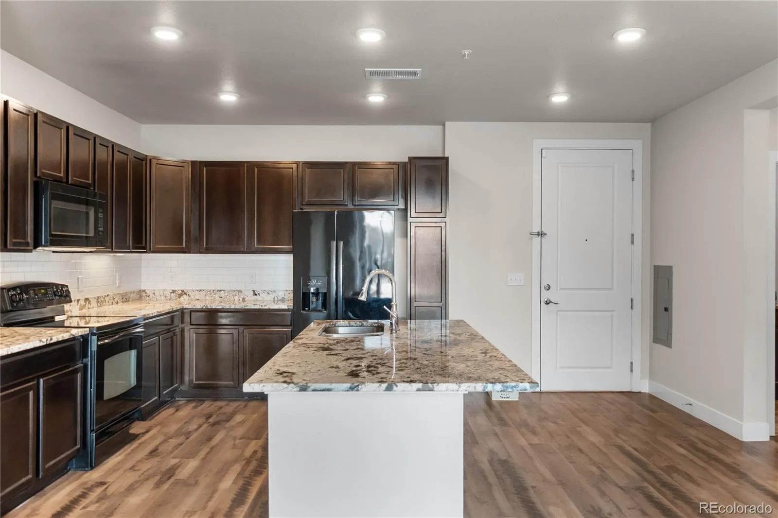 14301 E Tennessee Avenue #204 Aurora CO 80012 MLS #REC8716002 04112026205102 1600 32