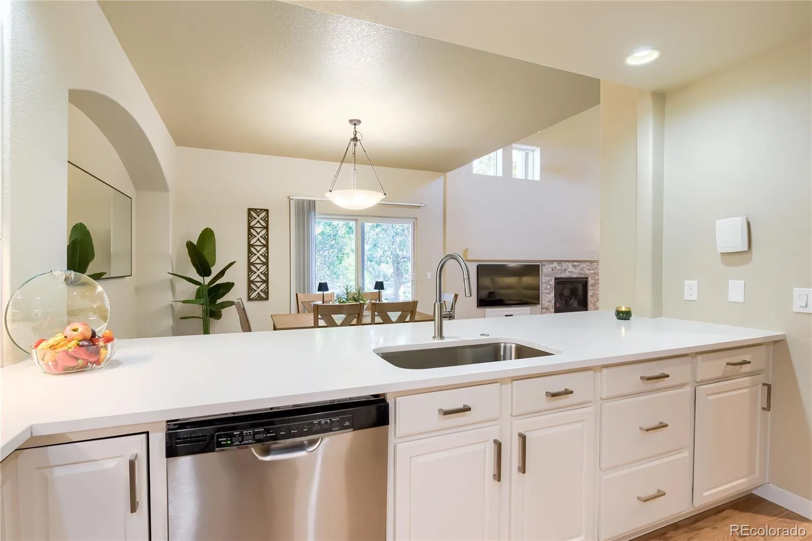 6617 S Forest Way #E Centennial CO 80121 | MLS #REC8716277 08212026183027 1600 4