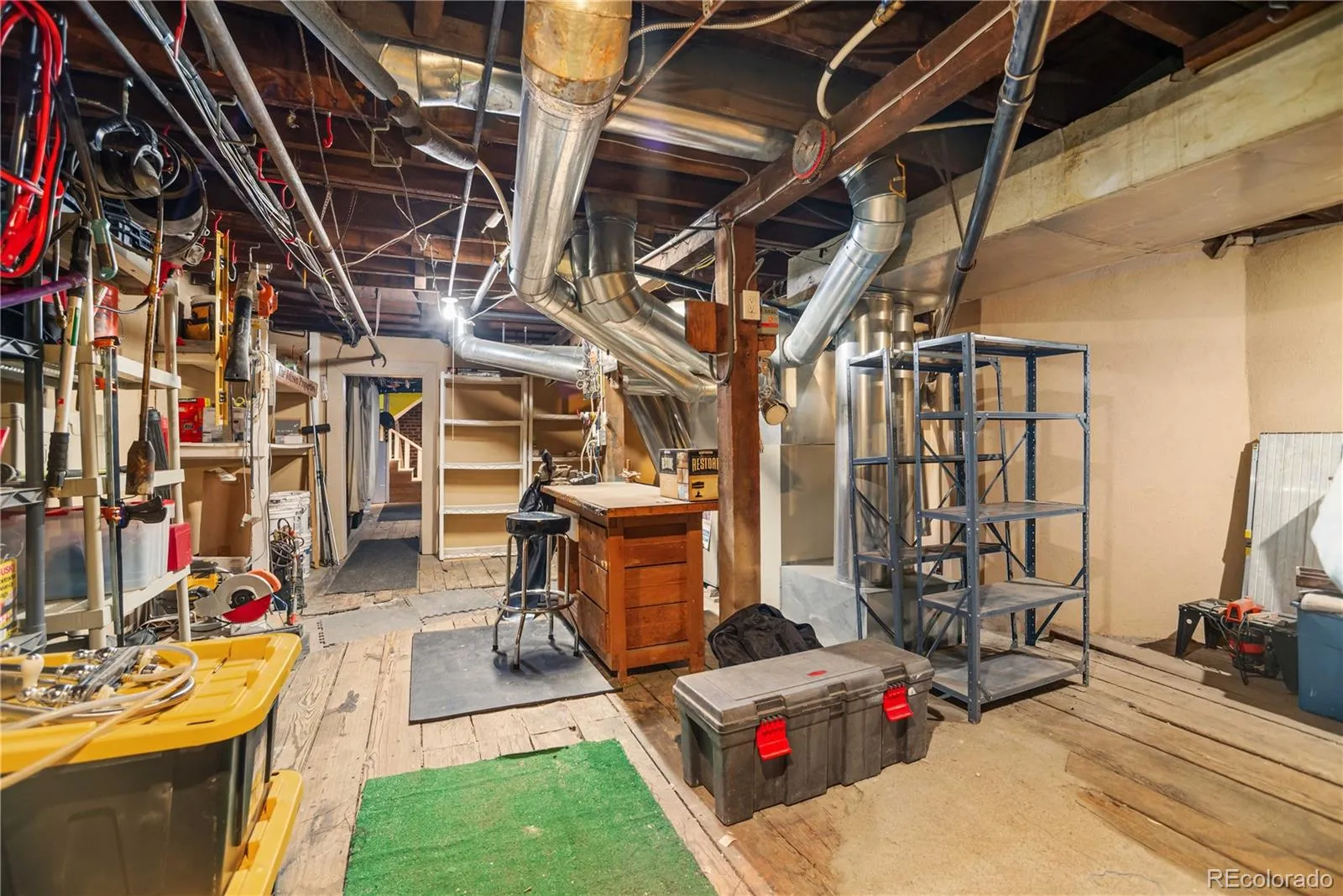 2623 Stout Street Denver CO 80205 MLS #REC8717781 05282026022058 1600 33