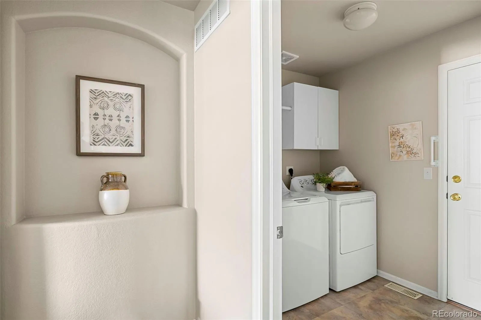 4041 Miller Way Wheat Ridge CO 80033 MLS #REC8719403 04222026213904 1600 24
