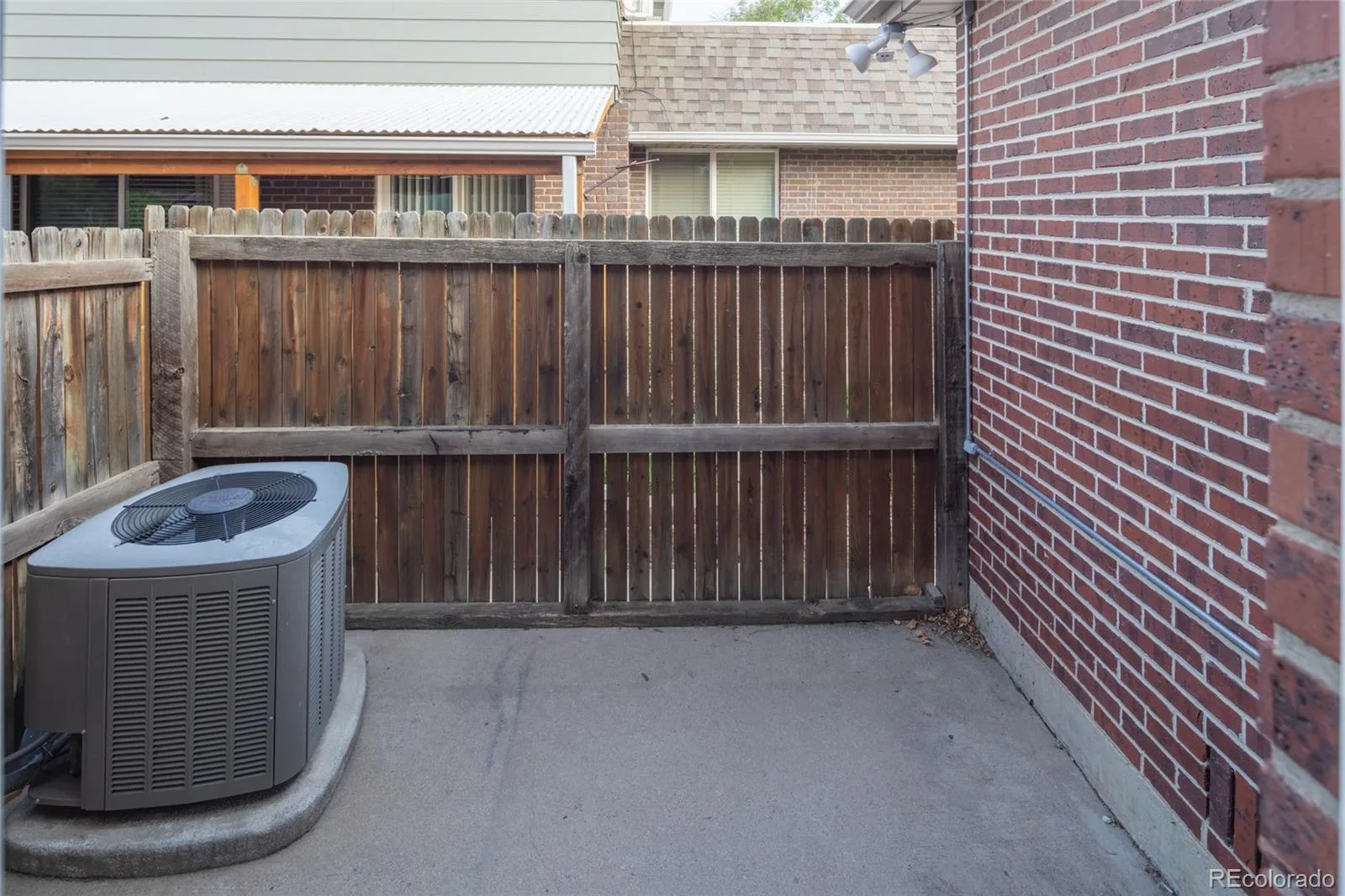 9864 Orangewood Drive Denver CO 80260 | MLS #REC8721392 08142026224705 1600 17