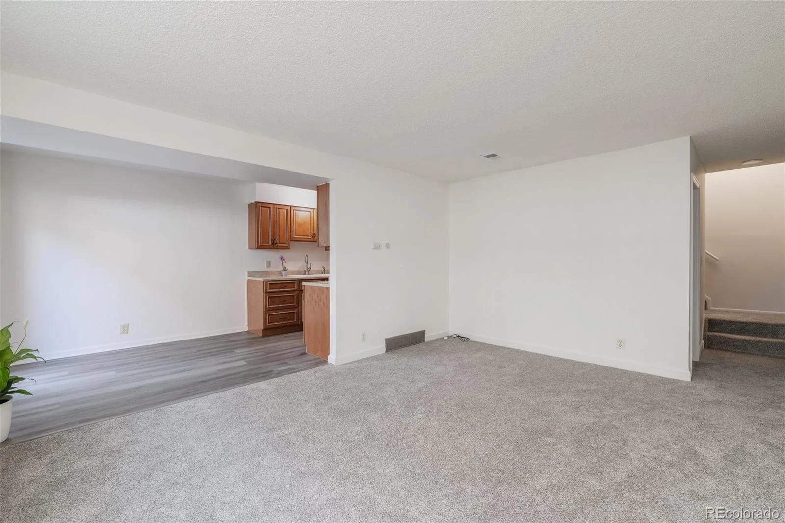 9864 Orangewood Drive Denver CO 80260 | MLS #REC8721392 08142026224705 1600 2