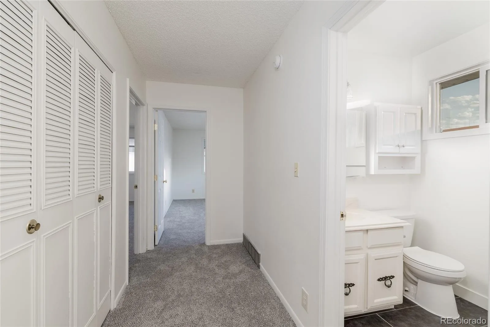 9864 Orangewood Drive Denver CO 80260 | MLS #REC8721392 08142026224705 1600 7