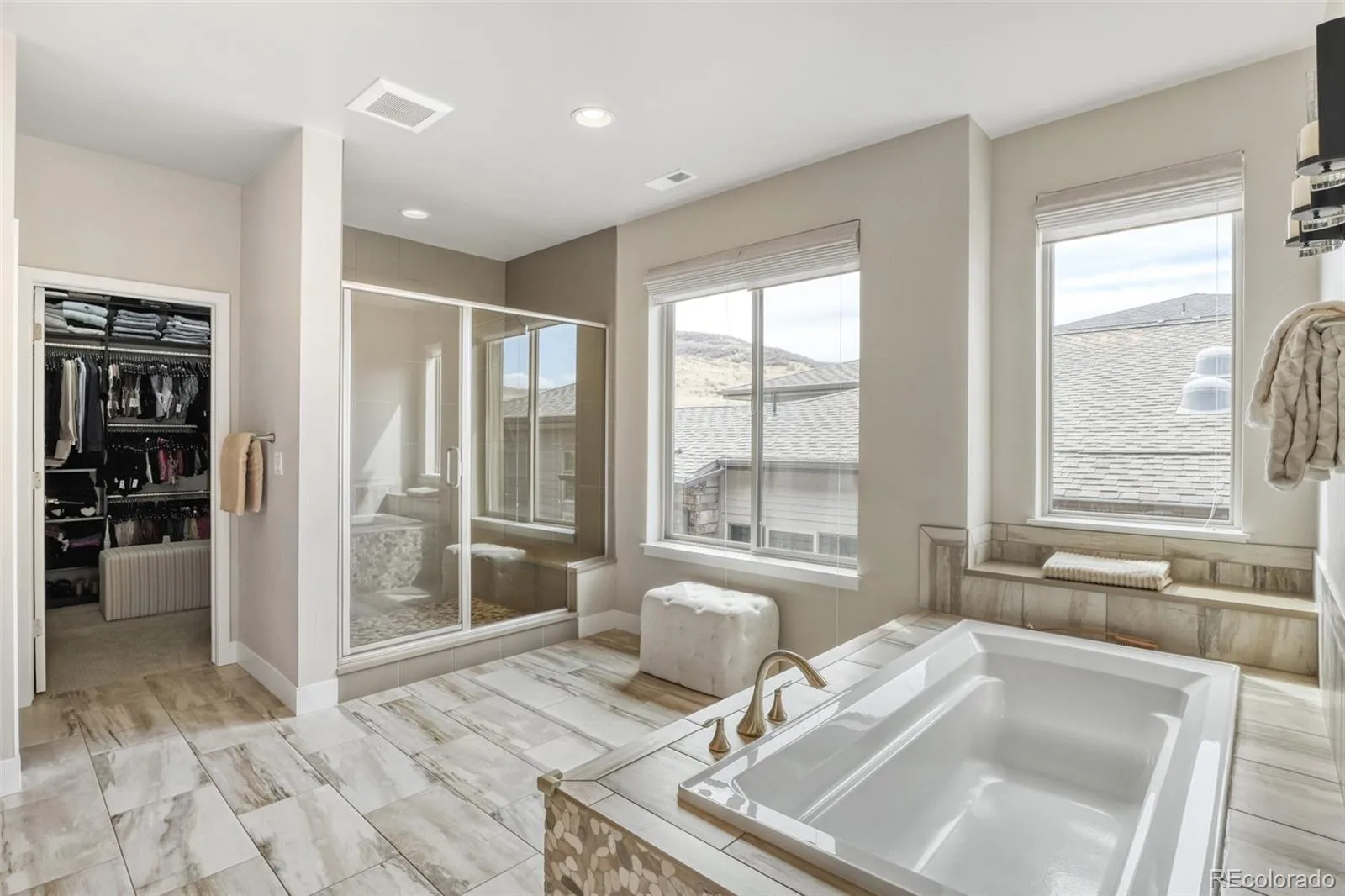 04012026185129 1600 15