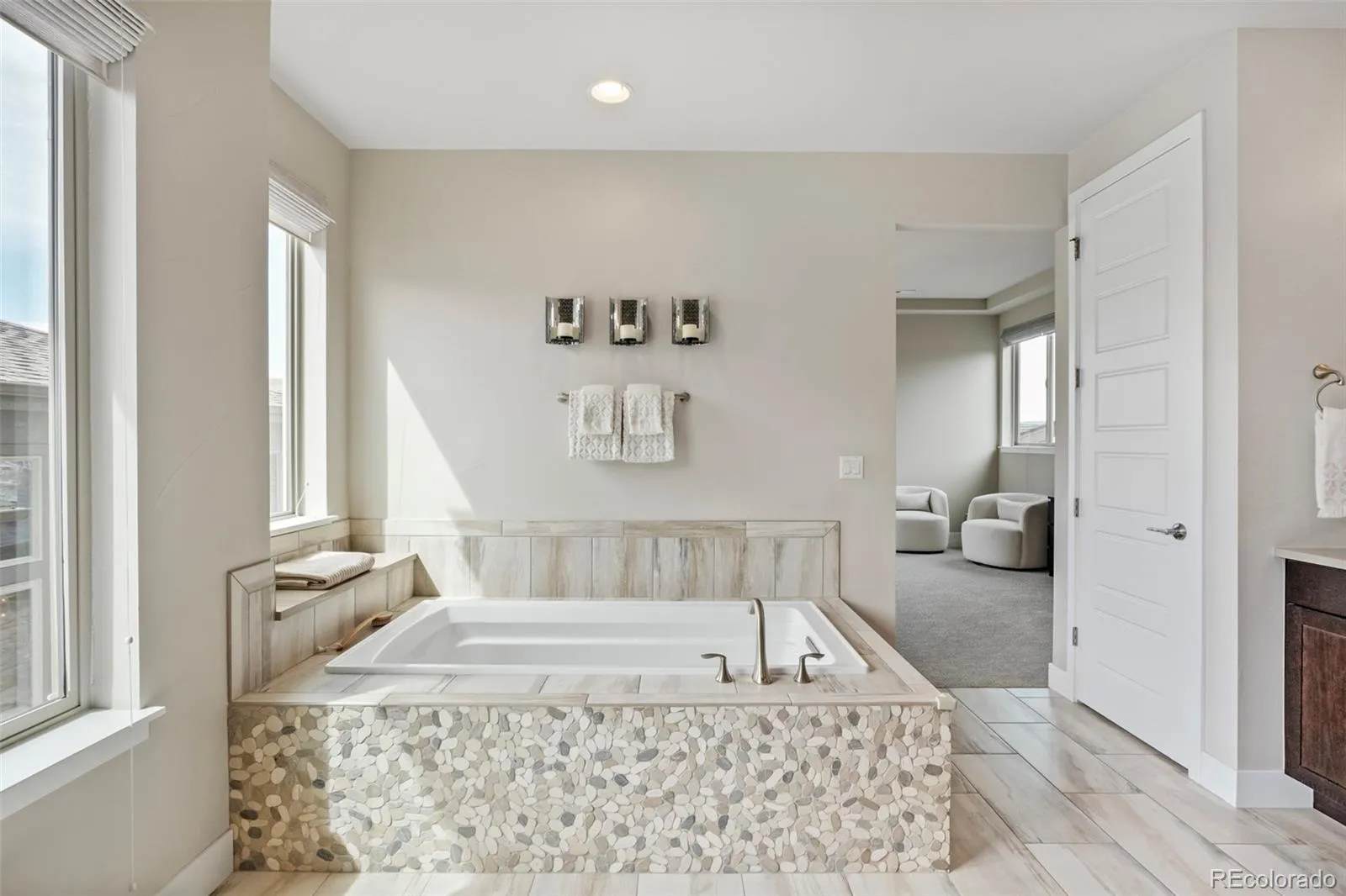 04012026185129 1600 17