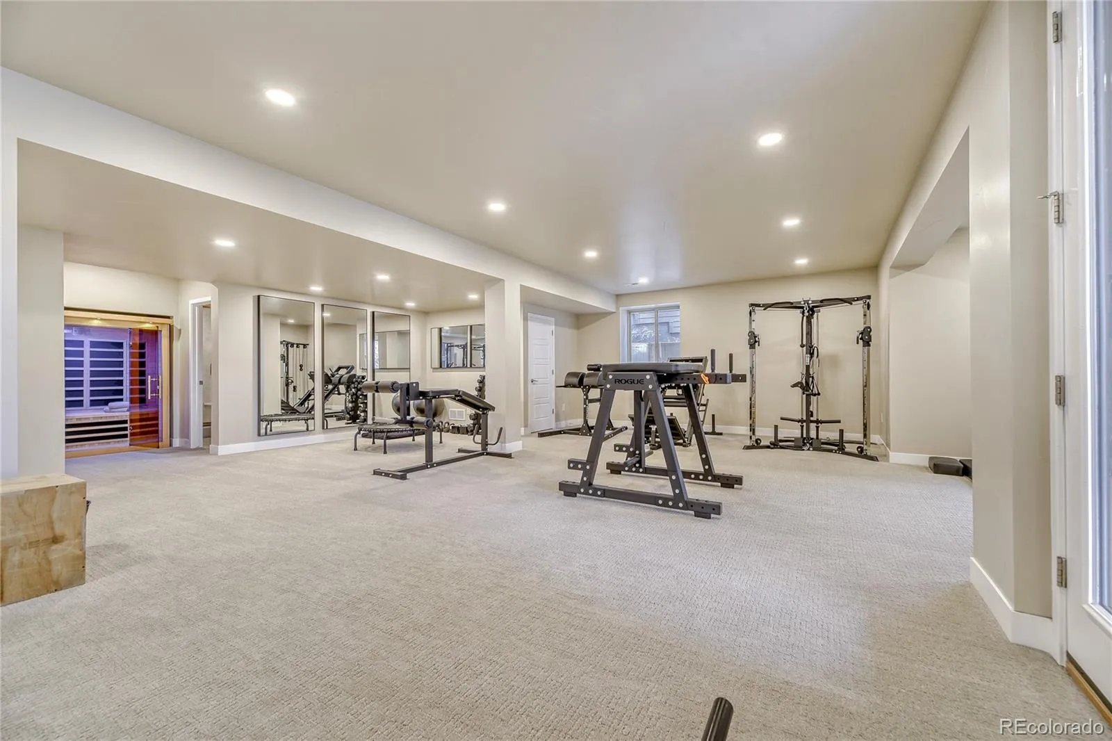 04012026185129 1600 25