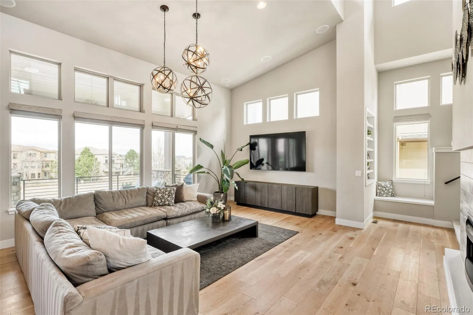 04012026185129 1600 3