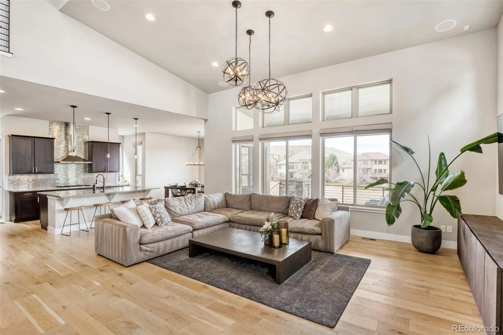 04012026185129 1600 4